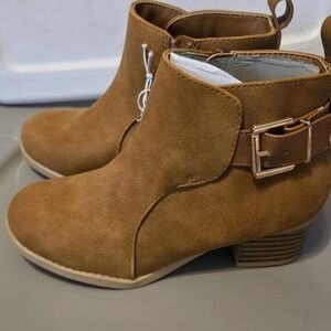 The Children's Place Tan Ankle Boots with Buckle